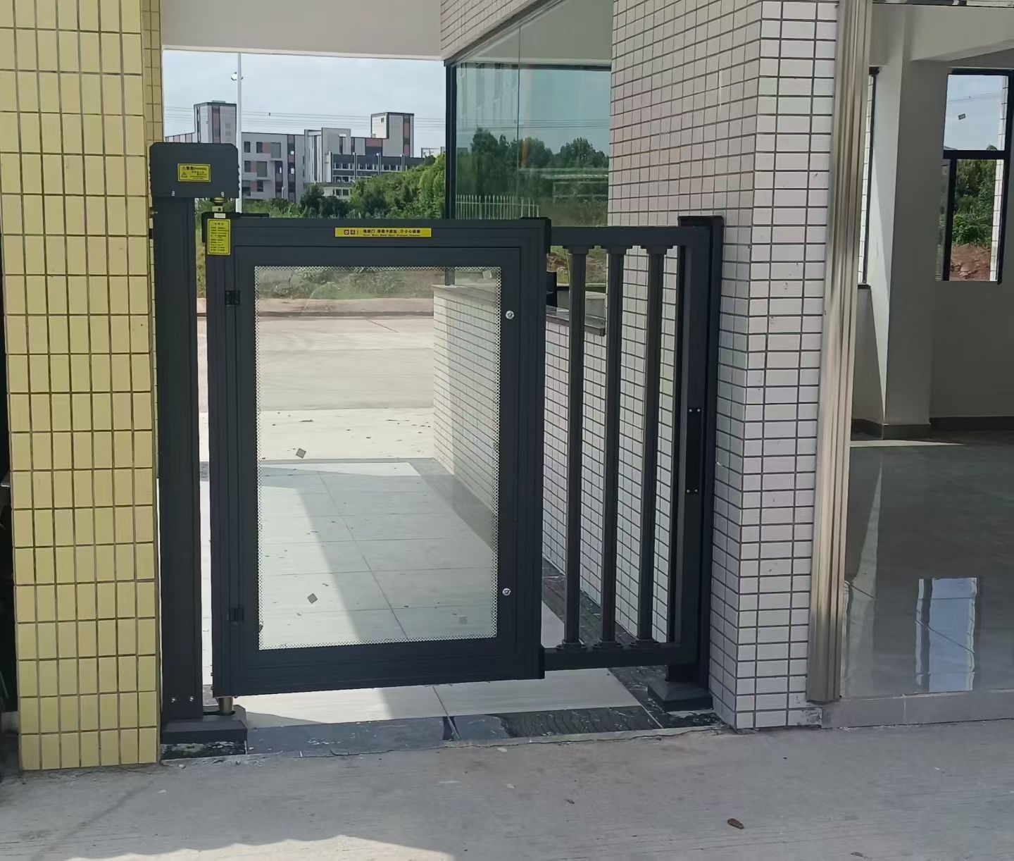 玉林市公路路障不锈钢岗亭 - 方案